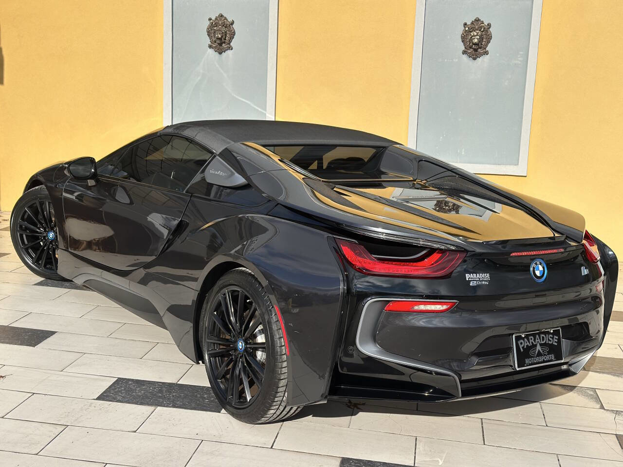 Used 2019 BMW i8 Roadster AWD/4WD image 13