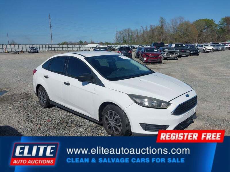 Used 2017 Ford Focus S image 2