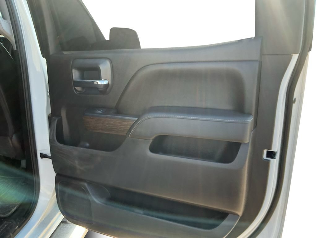 Used 2017 GMC Sierra 1500 Denali AWD/4WD image 18