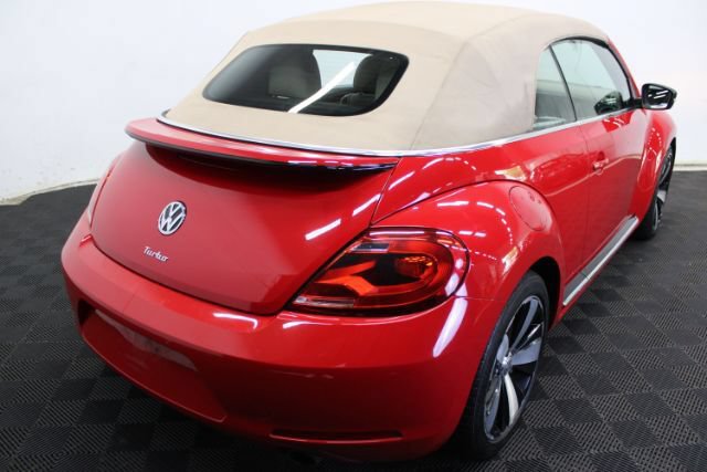 Used 2013 Volkswagen Beetle 2.0T FWD image 27