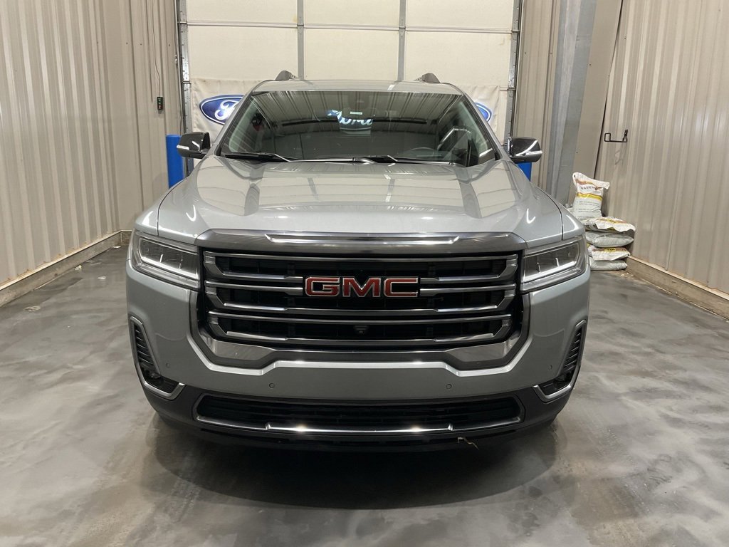 Used 2023 GMC Acadia AT4 w/ Technology Package image 2