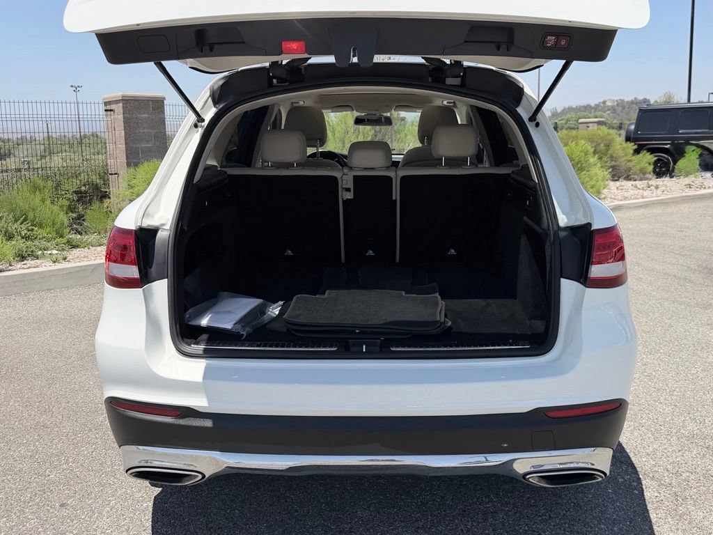 Used 2019 Mercedes-Benz GLC 300 4MATIC image 12