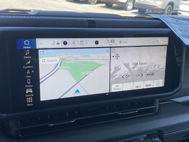 New 2025 Jeep Wrangler Unlimited Rubicon w/ Technology Group image 19