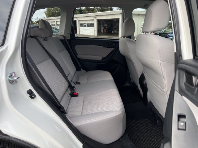 Used 2014 Subaru Forester 2.5i Premium w/ Popular Package #1 AWD/4WD image 10