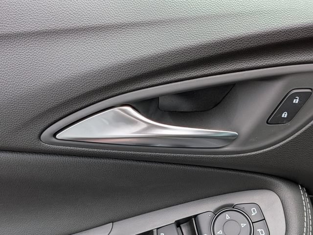 New 2026 Buick Encore GX Preferred w/ Comfort Package FWD image 12