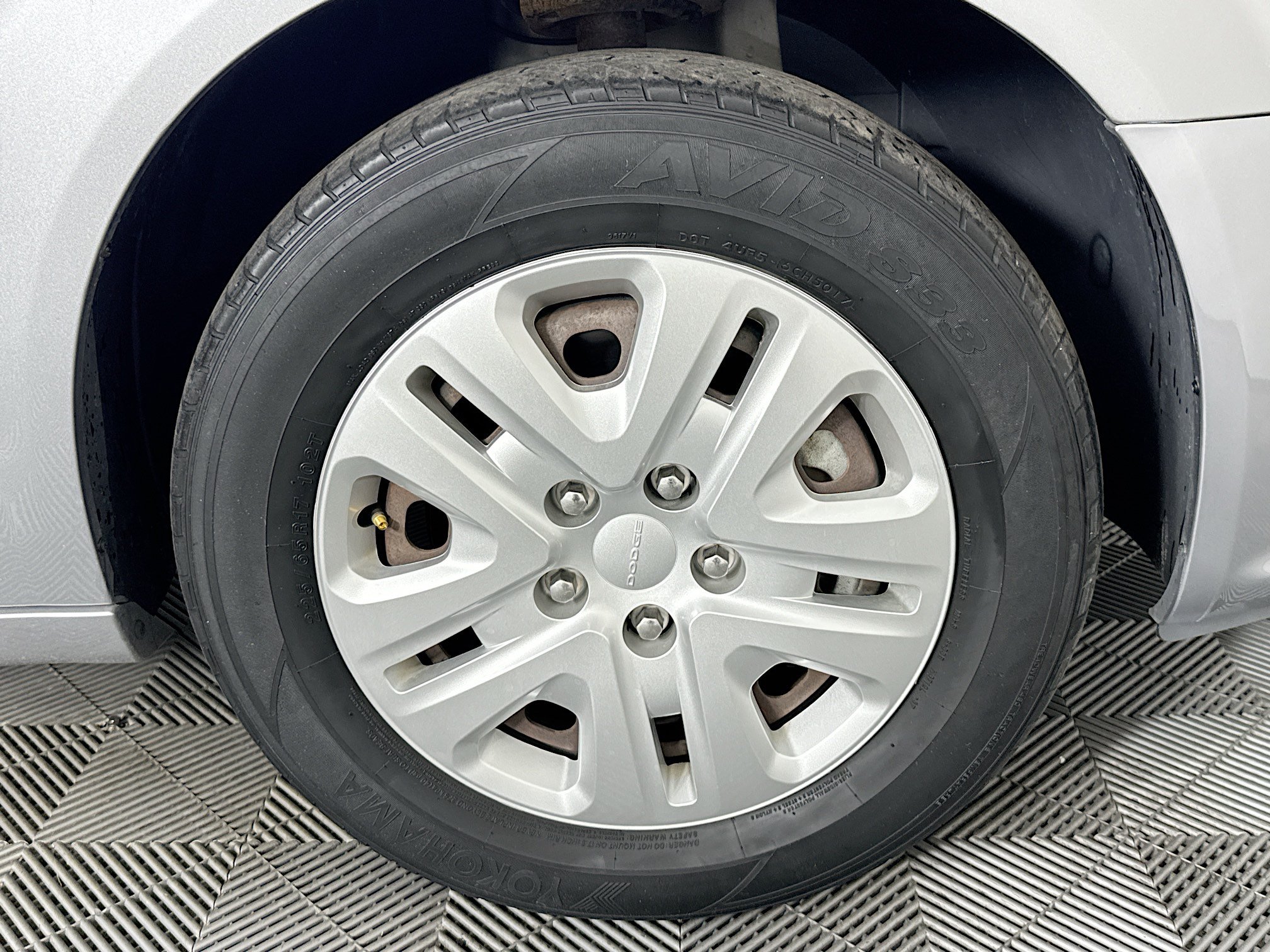 Used 2018 Dodge Grand Caravan SE w/ UConnect Hands-Free Group FWD image 28