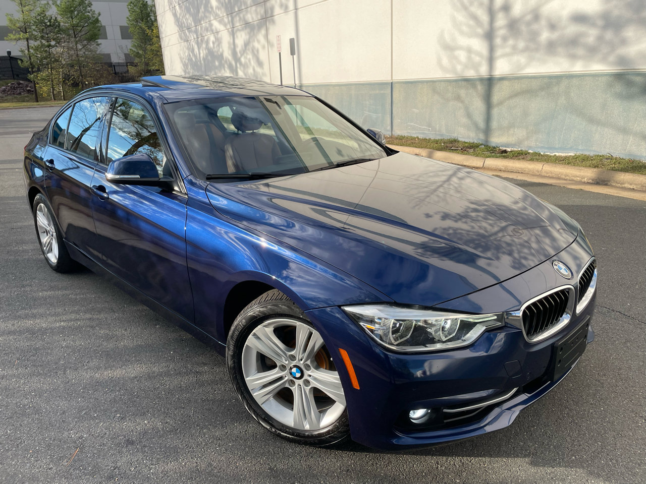 Used 2016 BMW 328i xDrive Sedan image 1