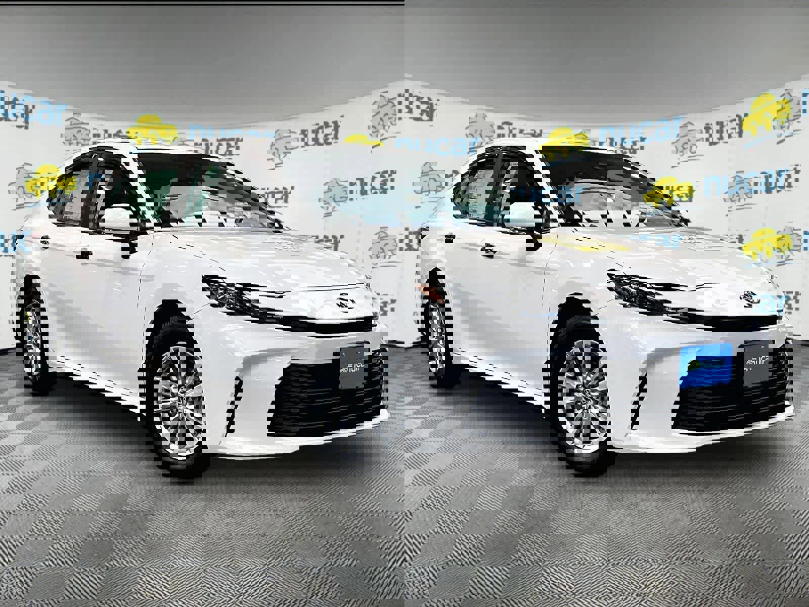 New 2025 Toyota Camry LE video 1