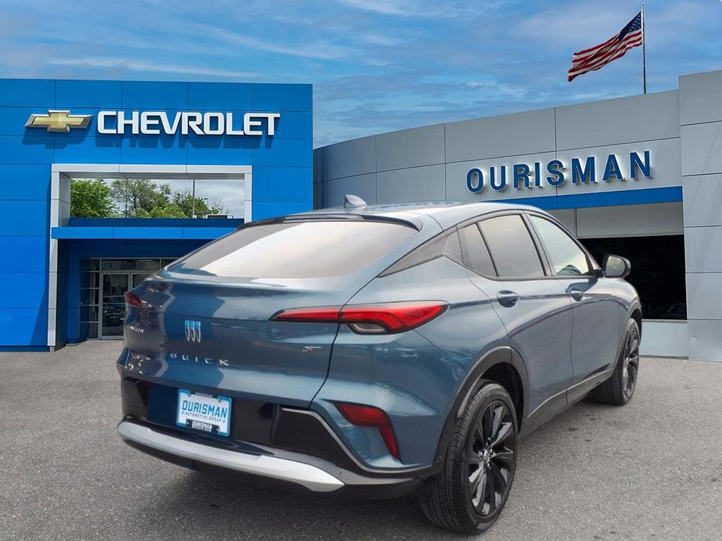 Used 2024 Buick Envista Sport Touring w/ Convenience I Package image 2