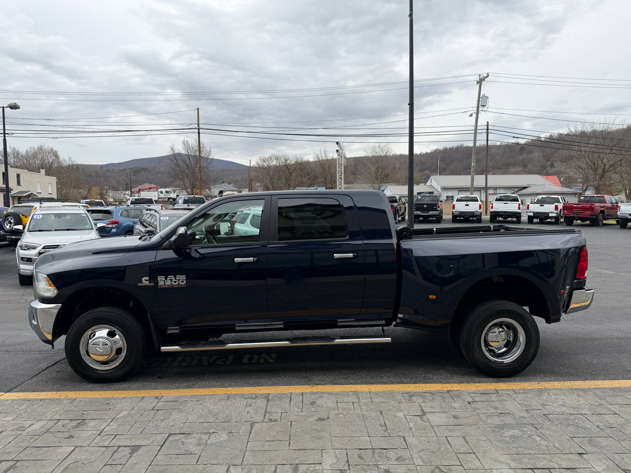 Used 2015 RAM 3500 Big Horn image 5