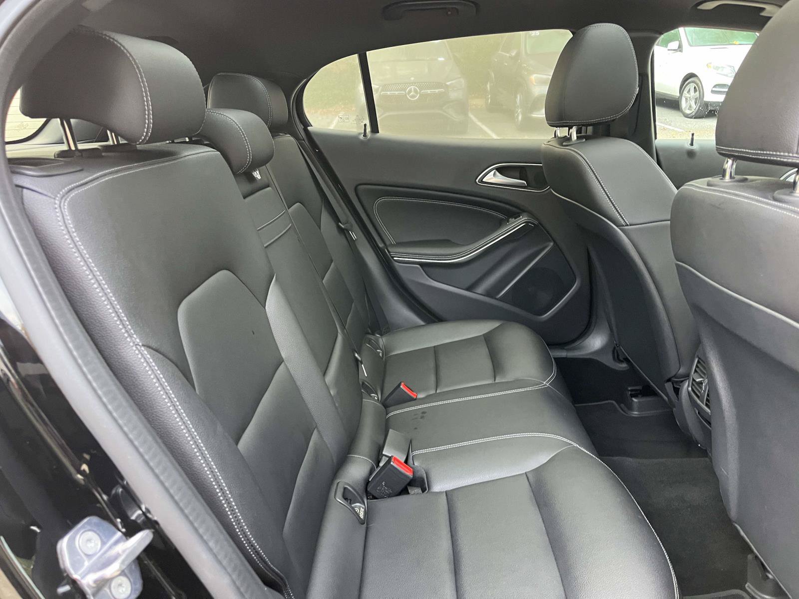 Used 2019 Mercedes-Benz GLA 250 4MATIC image 51