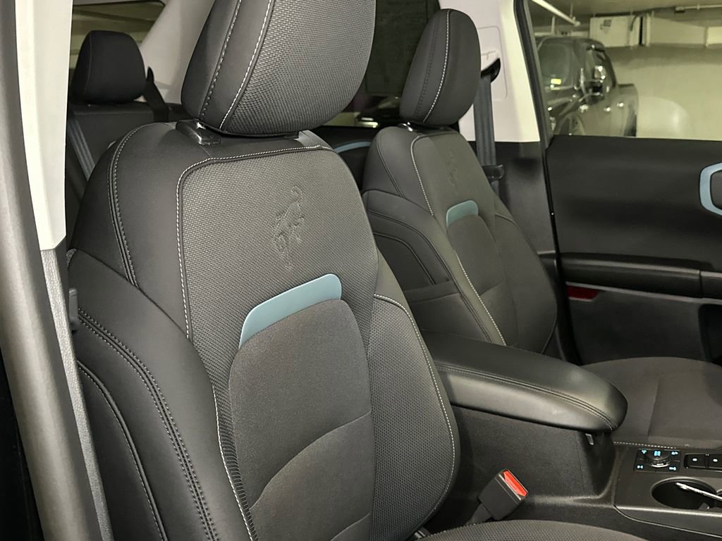 Used 2023 Ford Bronco Sport Badlands image 8
