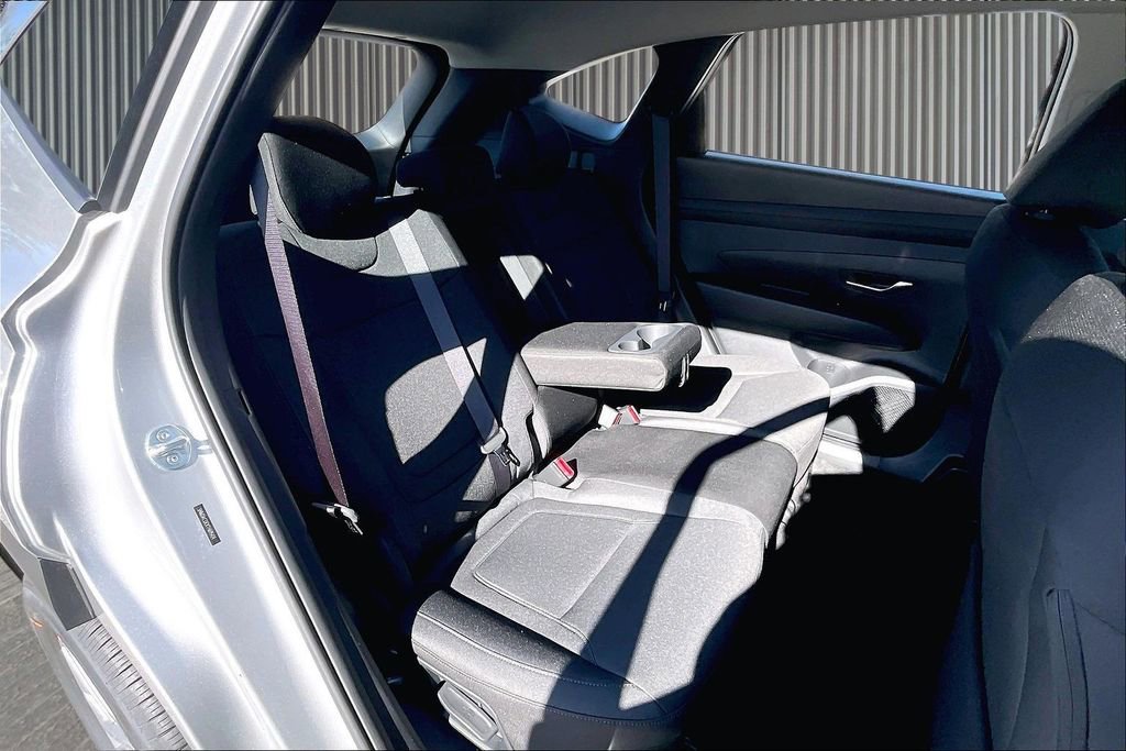 New 2026 Hyundai Tucson SE image 11