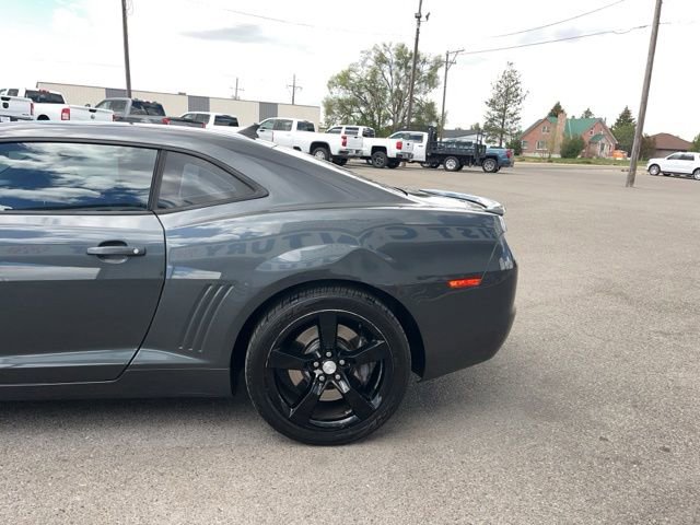Used 2010 Chevrolet Camaro SS RWD image 9