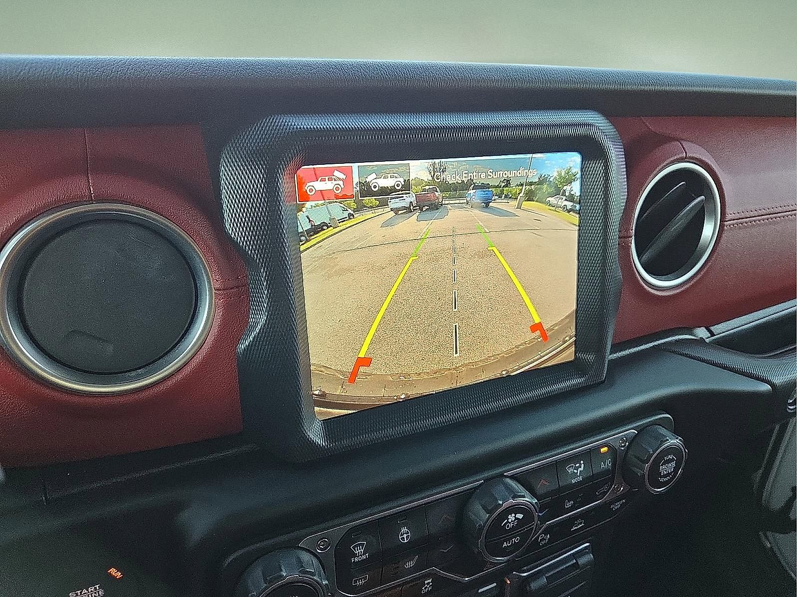 Used 2023 Jeep Wrangler Unlimited Rubicon 392 image 16