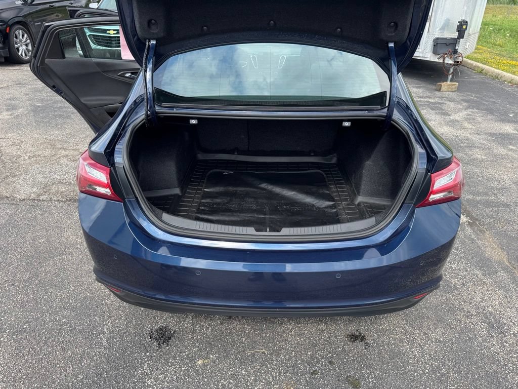 Used 2020 Chevrolet Malibu LT FWD image 25