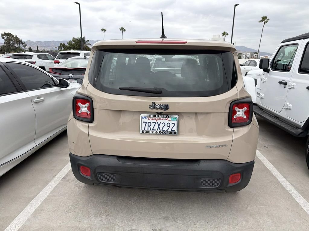 Used 2016 Jeep Renegade Sport w/ Power & Air Group FWD image 8