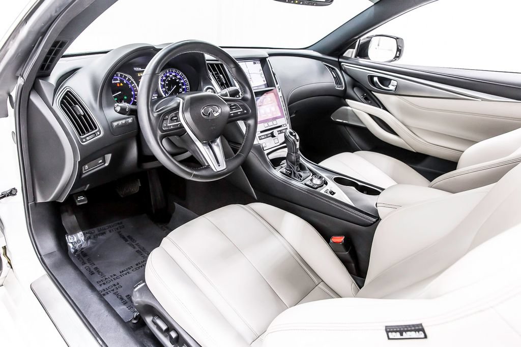 Used 2018 INFINITI Q60 3.0t Luxe w/ Sensory Package 3.0T Luxe RWD image 29
