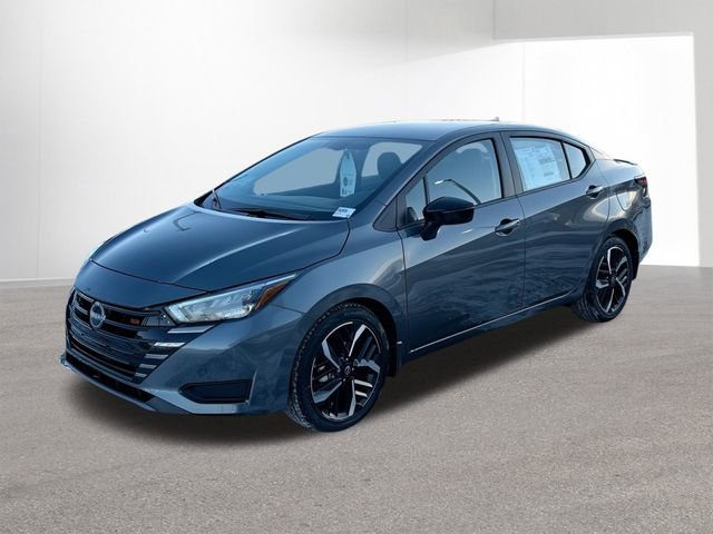 New 2025 Nissan Versa SR w/ Trunk Package