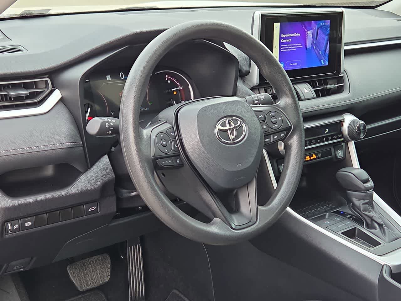 Used 2024 Toyota RAV4 XLE w/ Convenience Package FWD image 9