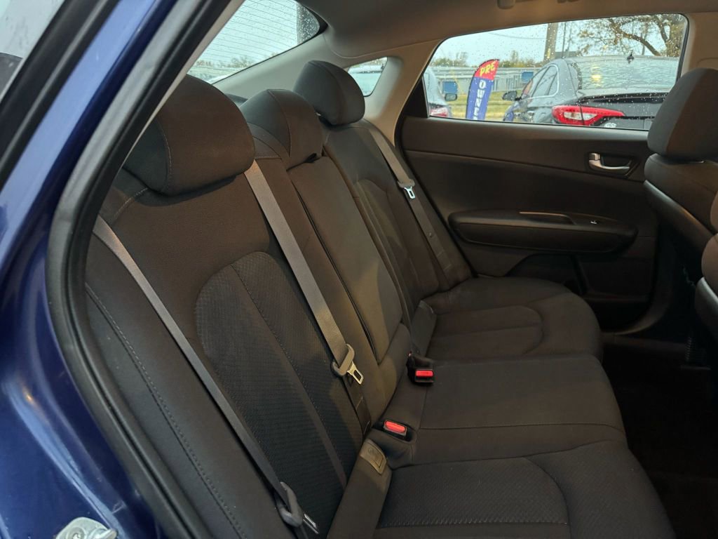 Used 2018 Kia Optima LX image 16