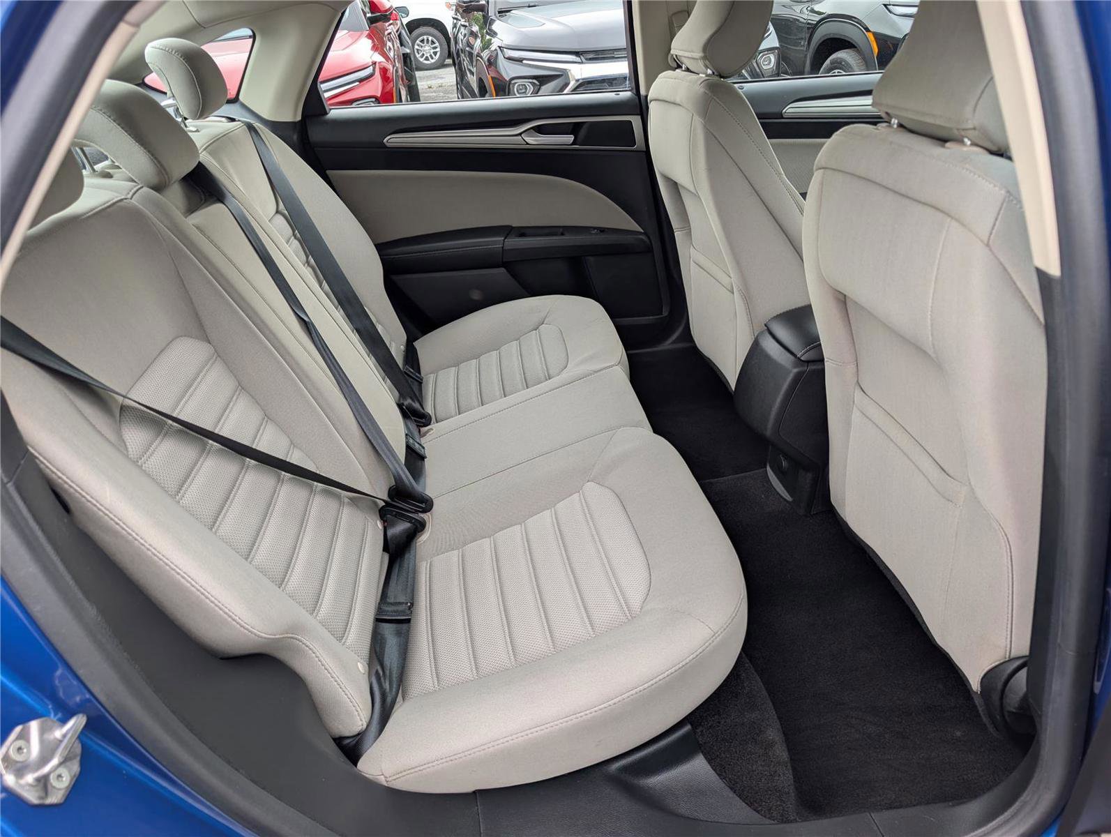 Used 2018 Ford Fusion S FWD image 13