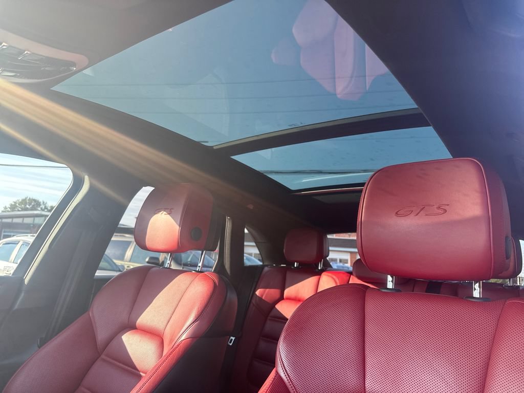 Used 2017 Porsche Macan GTS AWD/4WD image 21