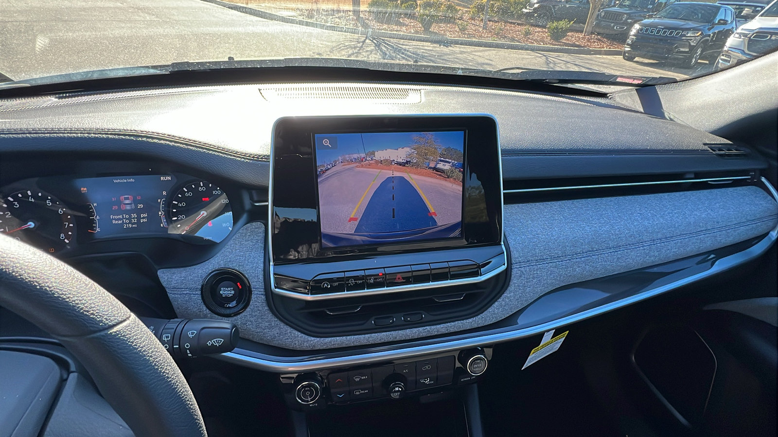 Certified 2025 Jeep Compass Sport image 31