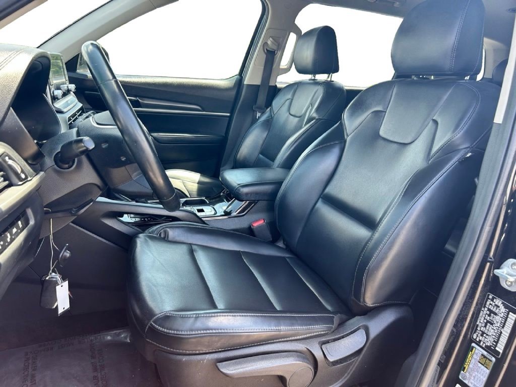 Used 2020 Kia Telluride LX AWD/4WD image 8