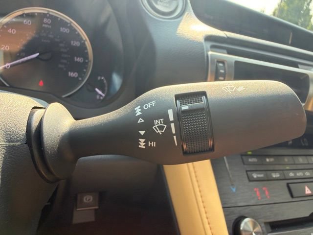 Used 2022 Lexus RC 300 w/ Accessory Package RWD image 23