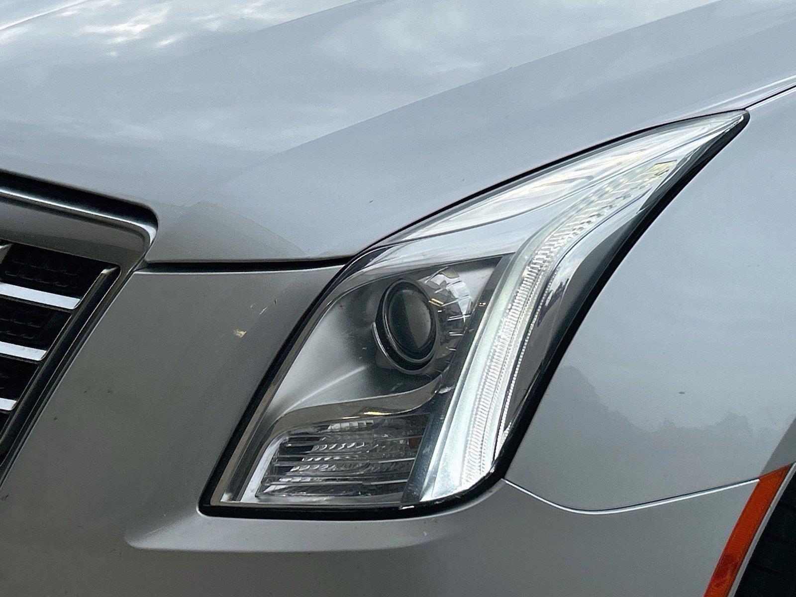 Used 2015 Cadillac XTS Luxury w/ Driver Awareness Package FWD image 8