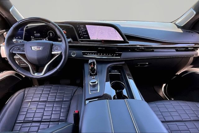Used 2024 Cadillac Escalade Premium Luxury Platinum image 7