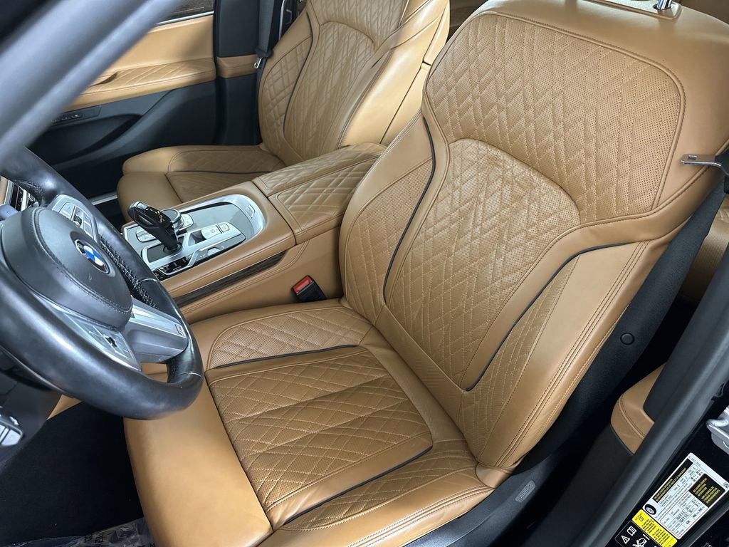 Used 2022 BMW 740i xDrive w/ Luxury Rear Seating Package image 23