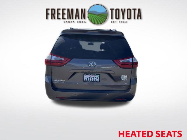 Used 2017 Toyota Sienna XLE w/ XLE Navigation Package FWD image 6