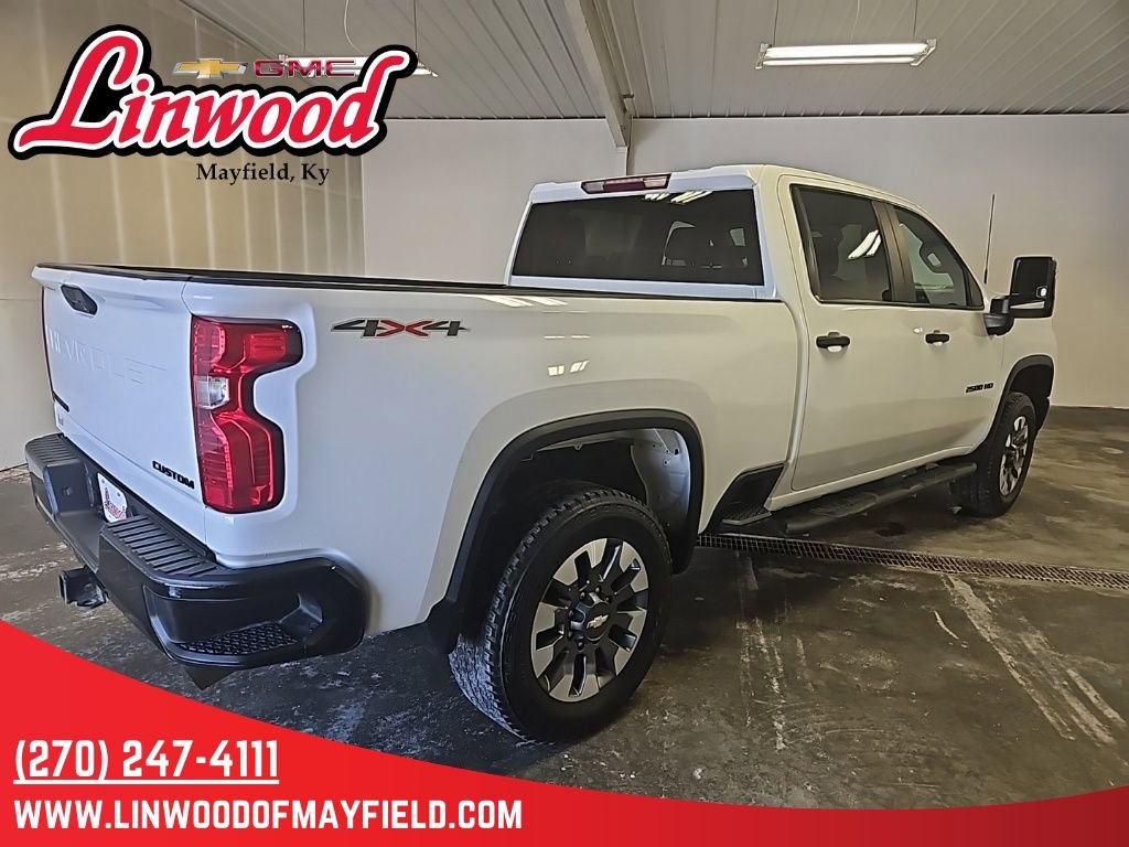 Used 2022 Chevrolet Silverado 2500 Custom w/ Custom Value Package image 2