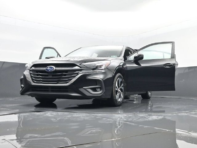 Used 2025 Subaru Legacy Premium AWD/4WD image 32