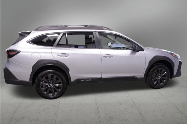 Used 2025 Subaru Outback Onyx Edition image 6
