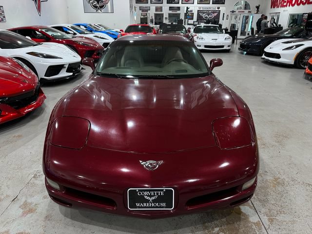 Used 2003 Chevrolet Corvette Coupe w/ Preferred Equipment Group RWD image 16