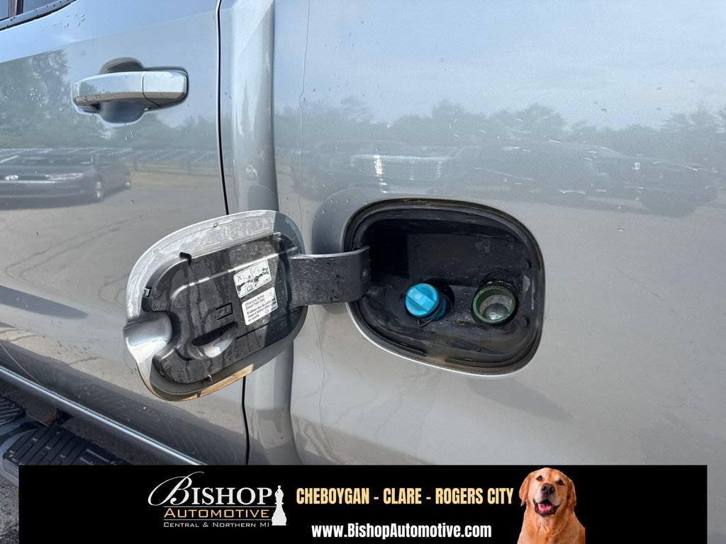 Used 2023 GMC Sierra 1500 Elevation w/ X31 Off-Road Package AWD/4WD image 19