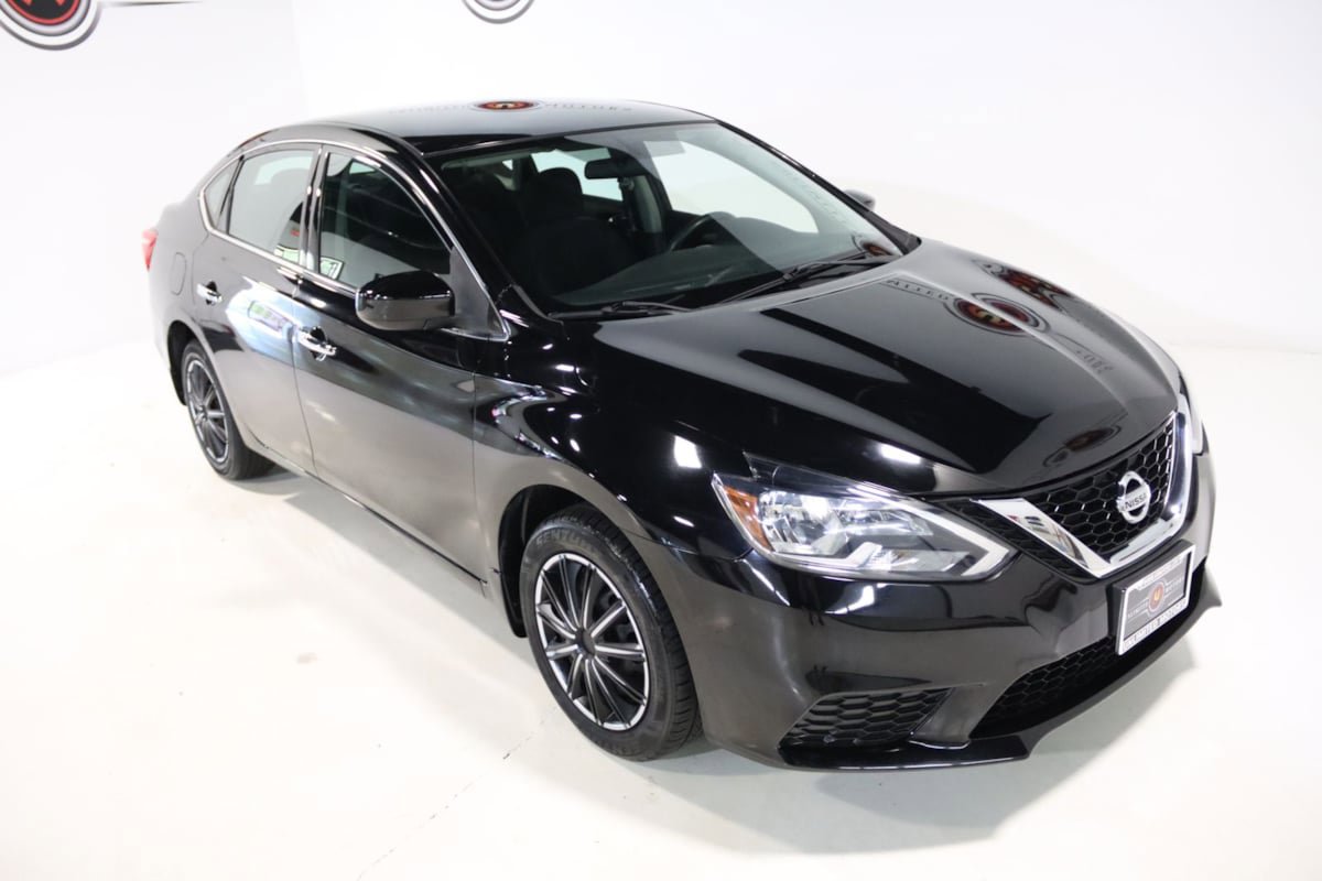 Used 2017 Nissan Sentra S FWD image 17