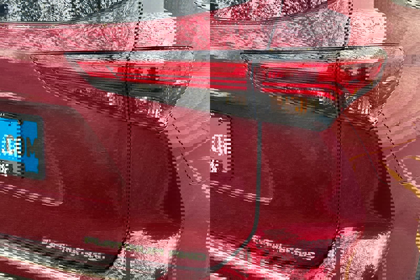 Used 2023 Toyota Highlander Platinum image 10