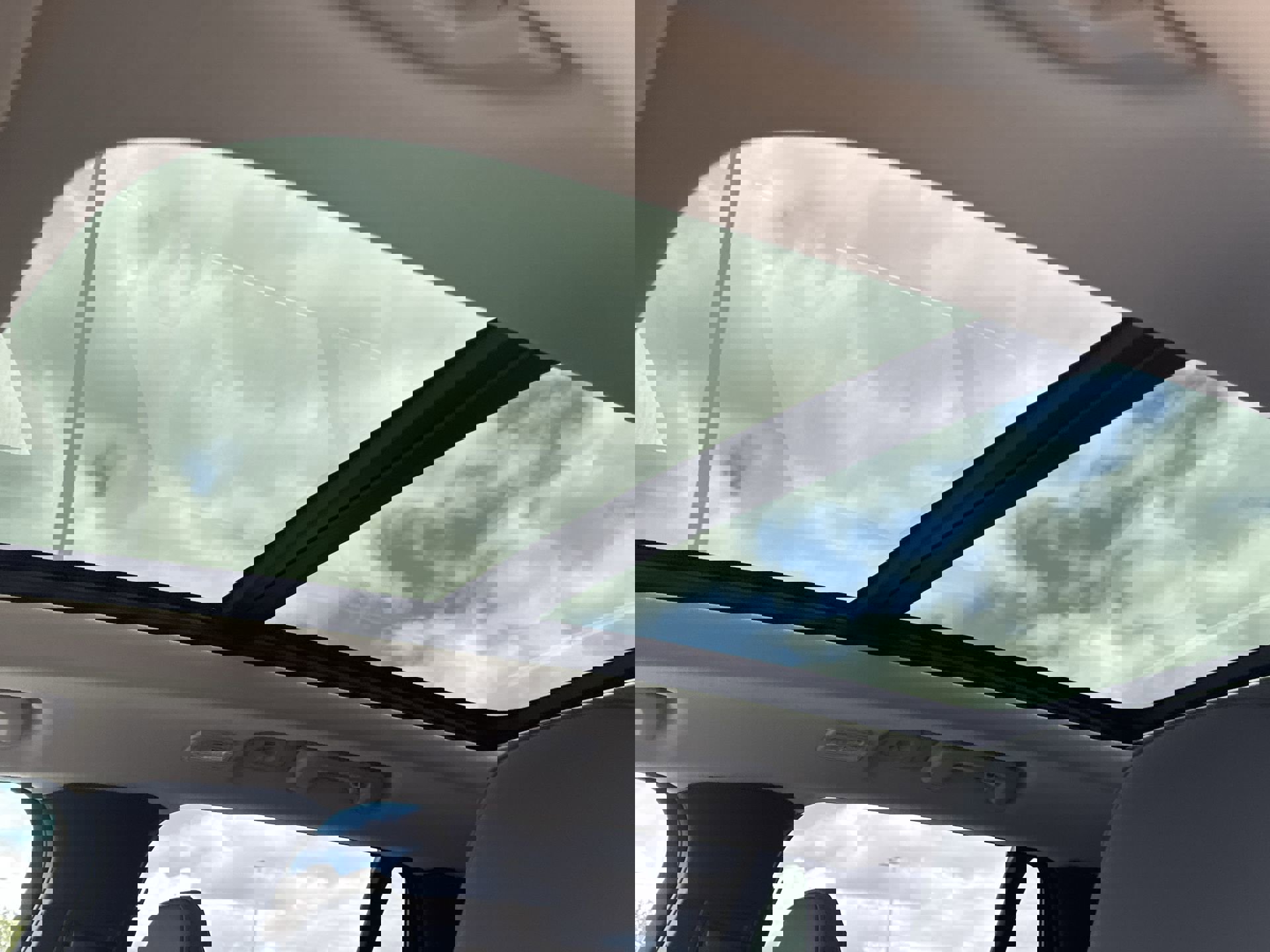 New 2025 Volvo XC90 T8 Plus w/ Protection Package Premier image 19