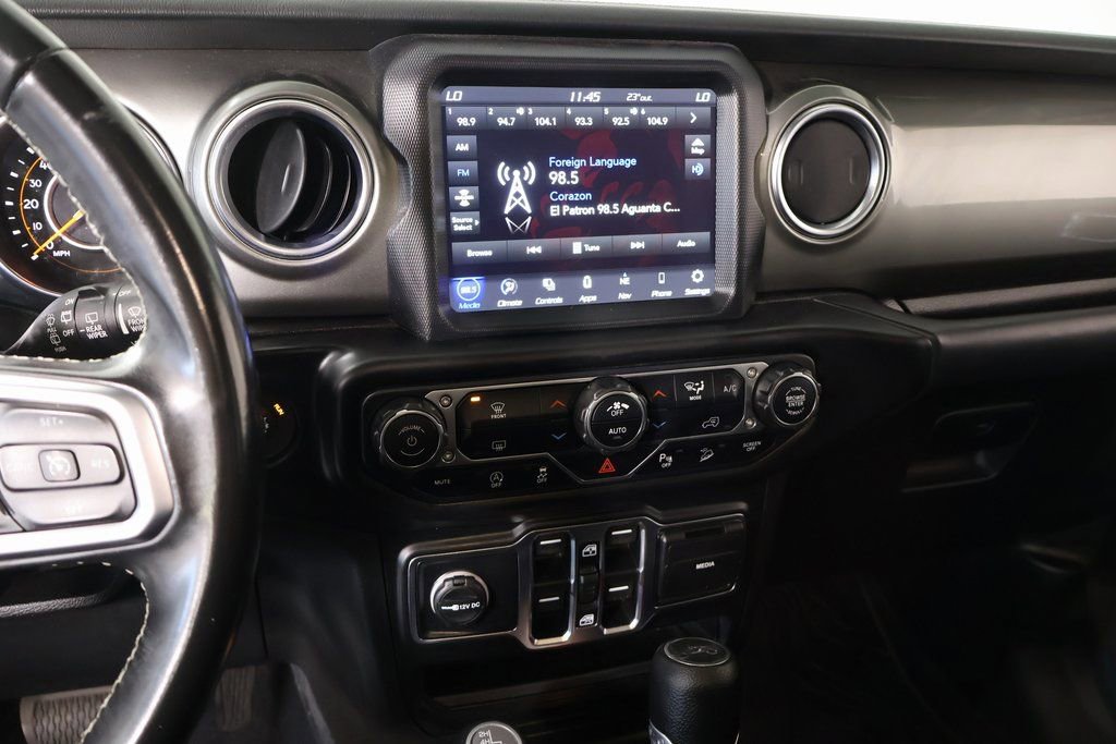 Used 2019 Jeep Wrangler Unlimited Sahara image 5