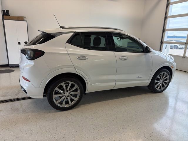 Used 2025 Buick Encore GX Avenir w/ Avenir Convenience Package AWD/4WD image 8