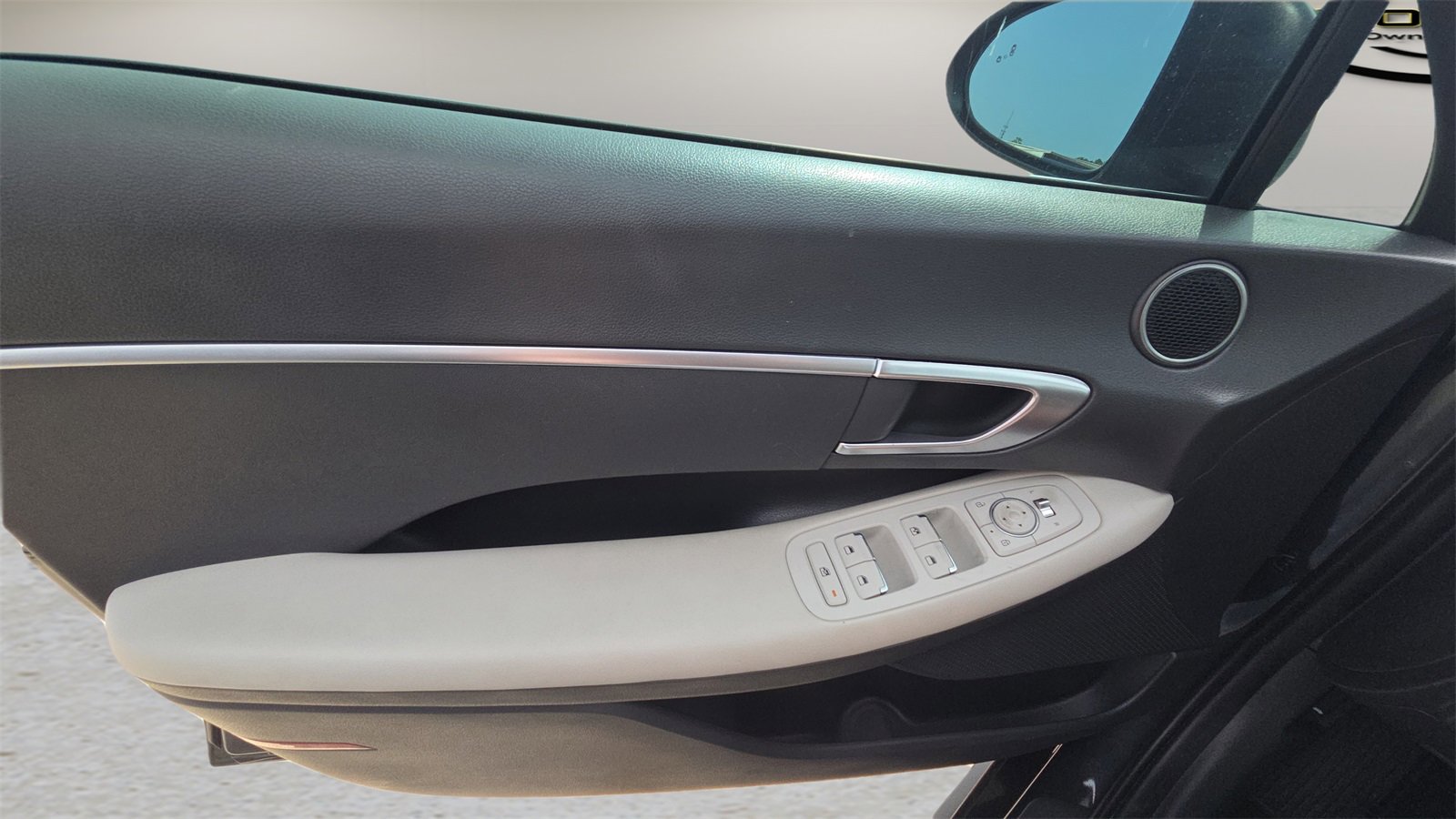 Used 2023 Hyundai Sonata SE image 18