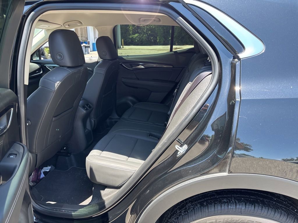 Used 2023 Buick Envision Essence FWD image 4