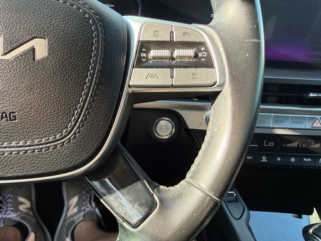 Used 2023 Kia Telluride S FWD image 31