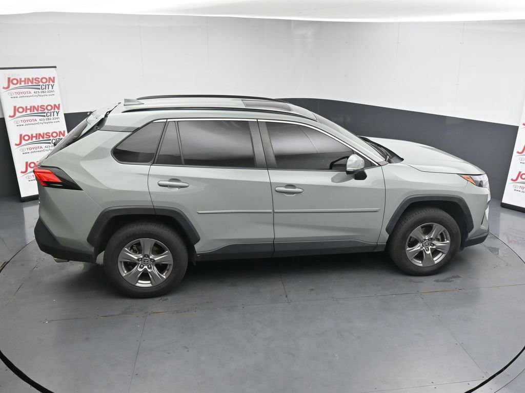 Used 2022 Toyota RAV4 XLE w/ Convenience Package AWD/4WD image 17