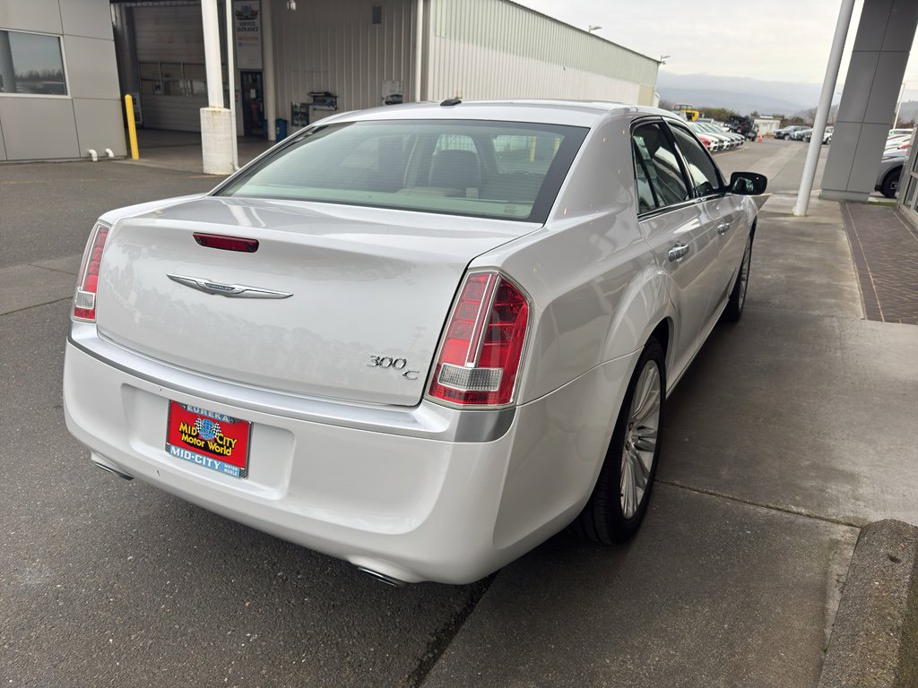 Used 2013 Chrysler 300 C Luxury Series w/ Beats Audio Group image 14