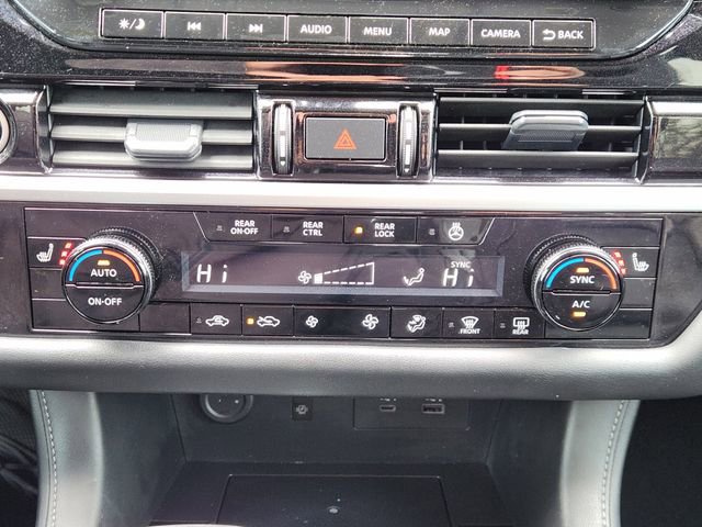 Used 2024 Nissan Pathfinder SL image 17